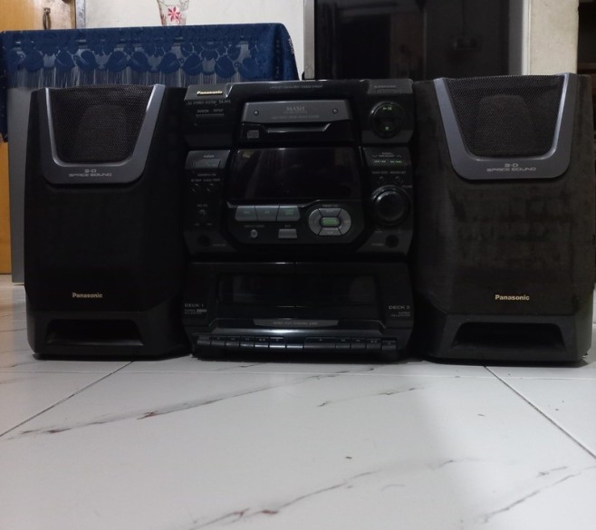 Original and Antique Stereo Player for Sell