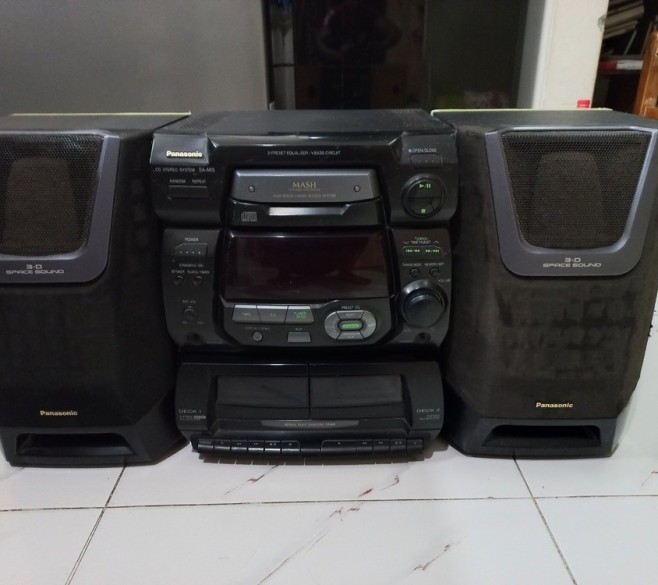 Original and Antique Stereo Player for Sell